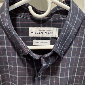 Mizzen+Main Navy Casual Button Down Shirt